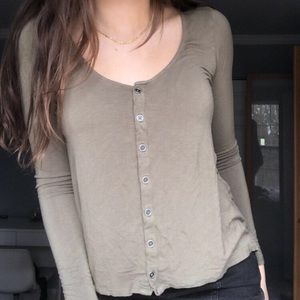 American eagle green long sleeve button down top